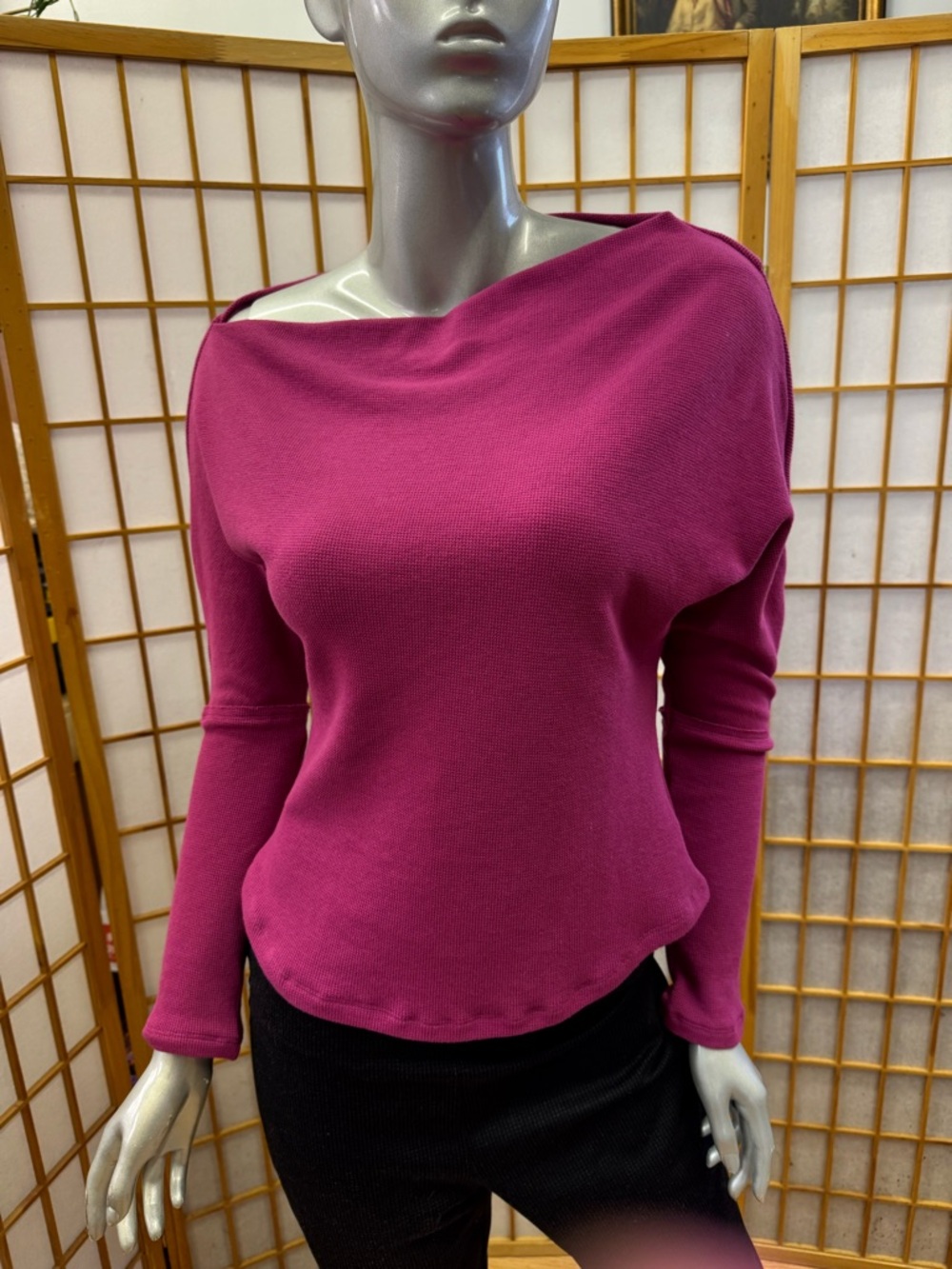 Elegant Boatneck Long Sleeve Top in Magenta